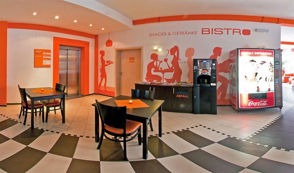Orange Hotel Und Apartments Neu-Ulm Bagian luar foto