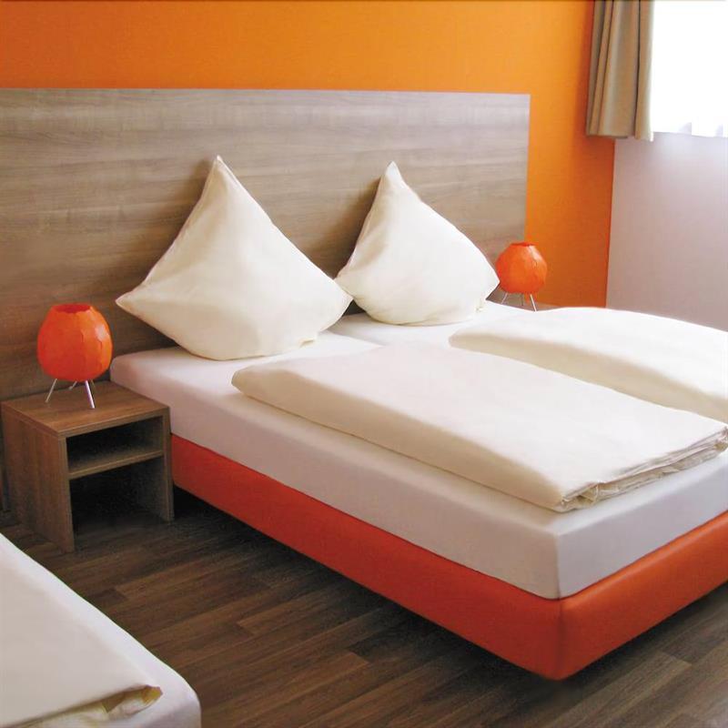 Orange Hotel Und Apartments Neu-Ulm Bagian luar foto